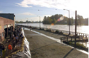 Flood-fighting efforts in Mount Vernon, WA. Source: WSDOT